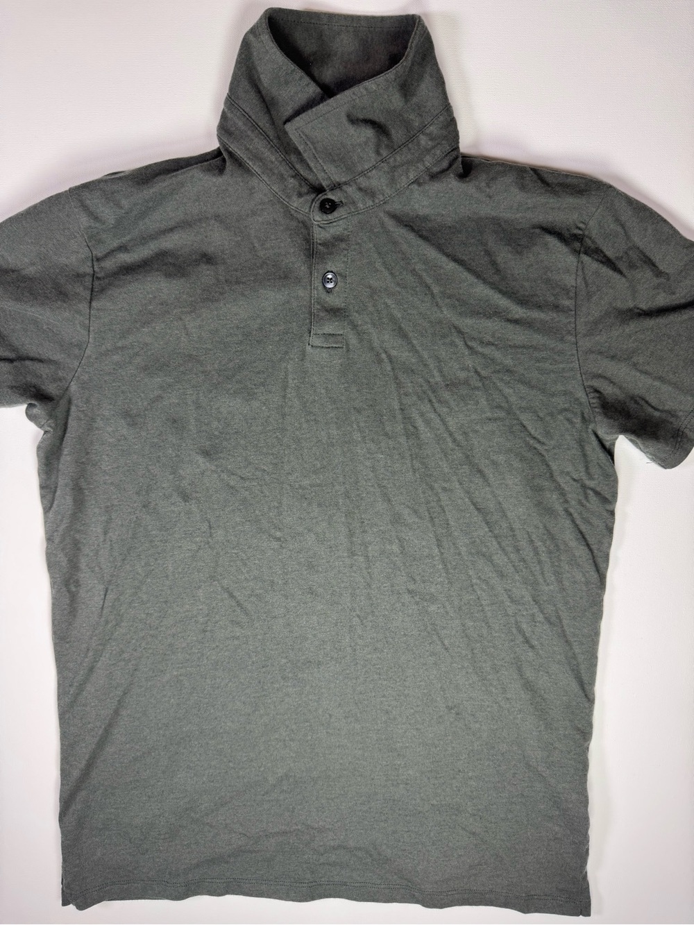 Men's Dark Green Short-Sleeve Polo with Stand Button Collar